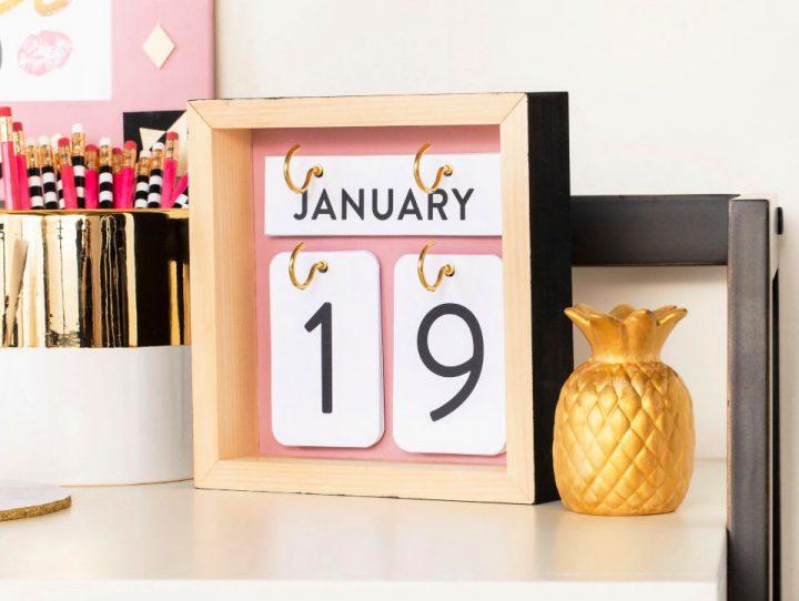 30 Easy DIY Calendar Ideas To Personalize Your Year