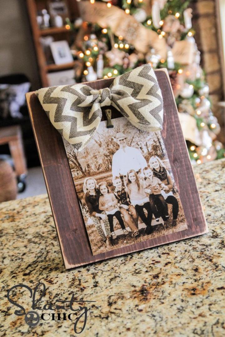 How to Make a $3 Bow Picture Frame