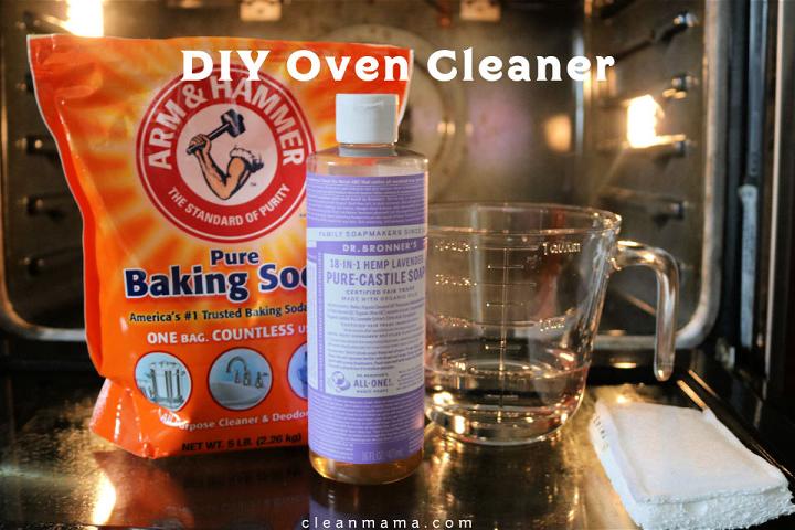 How to Naturally Clean an Oven