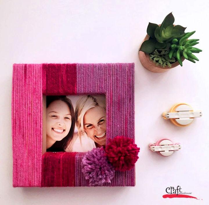 Make a Yarn Wrapped Picture Frame