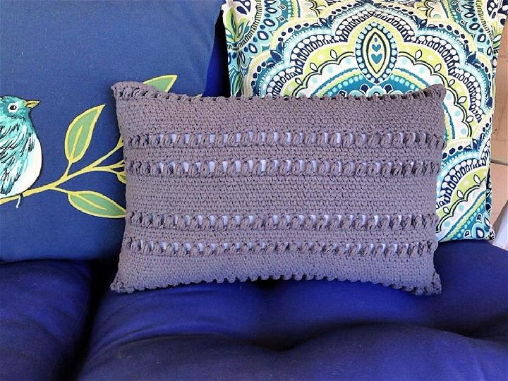 Attractive Crochet Knit Look Pillow Pattern