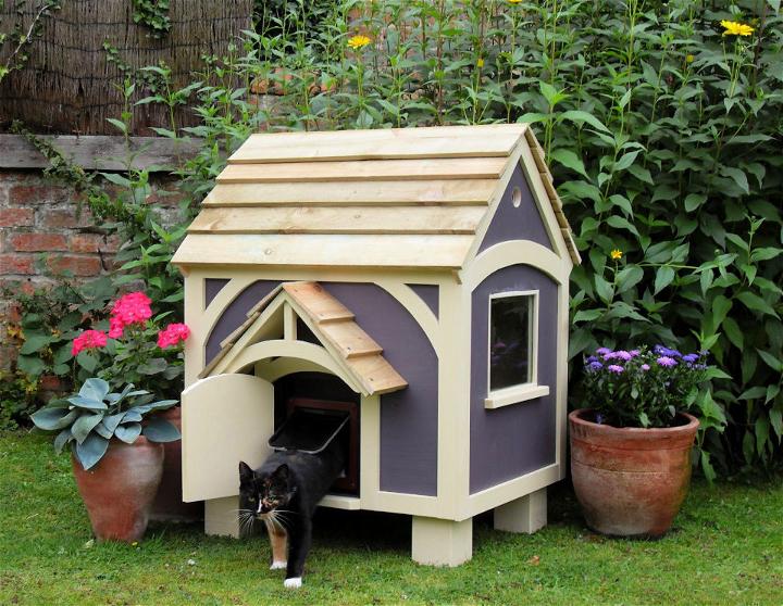 Best DIY Outdoor Cat House