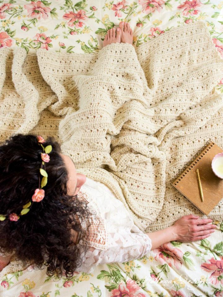 Free Crochet White Baby Blanket Pattern
