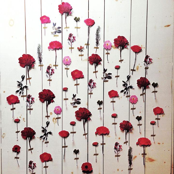 20 Simple DIY Flower Wall Decor Ideas • Its Overflowing