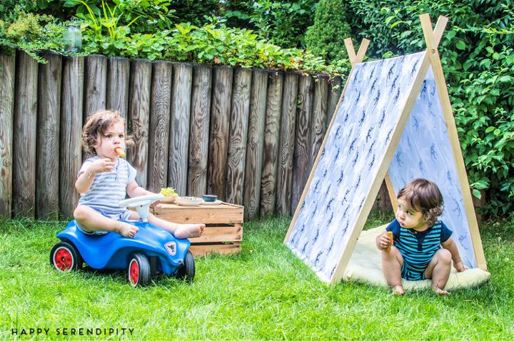 DIY Game House for The Picnic