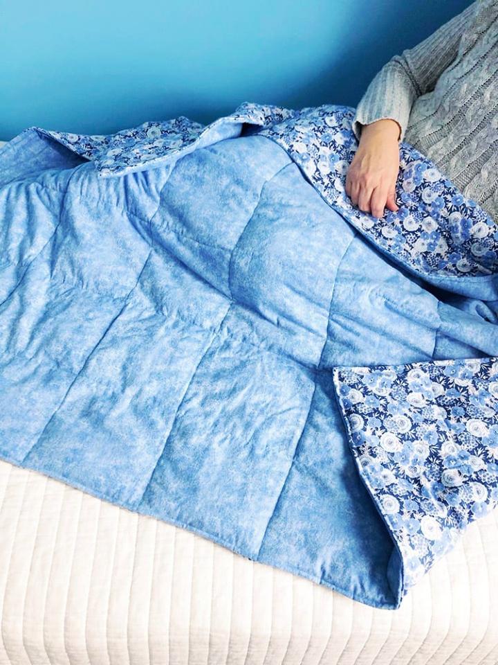 DIY Weighted Blanket for Anxiety