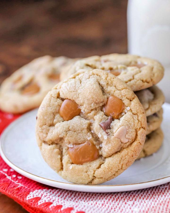 Delicious Salted Caramel Cookies