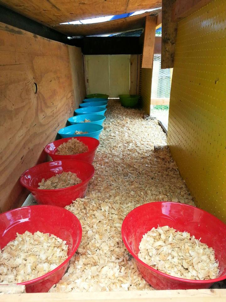 Easy Cheap Nesting Boxes for Hens