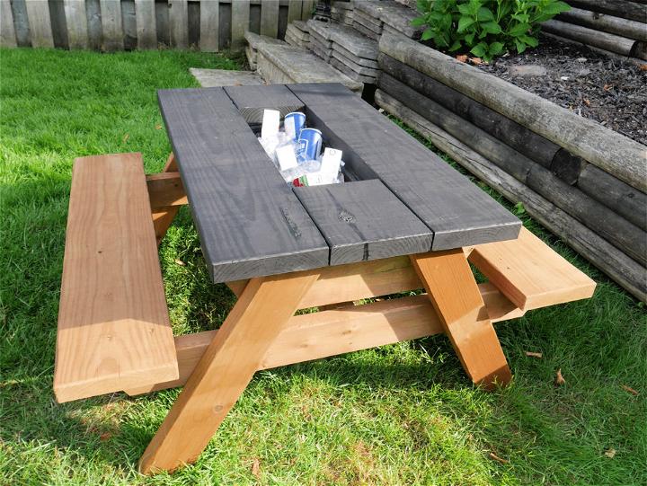 Easy DIY Picnic Cooler Table