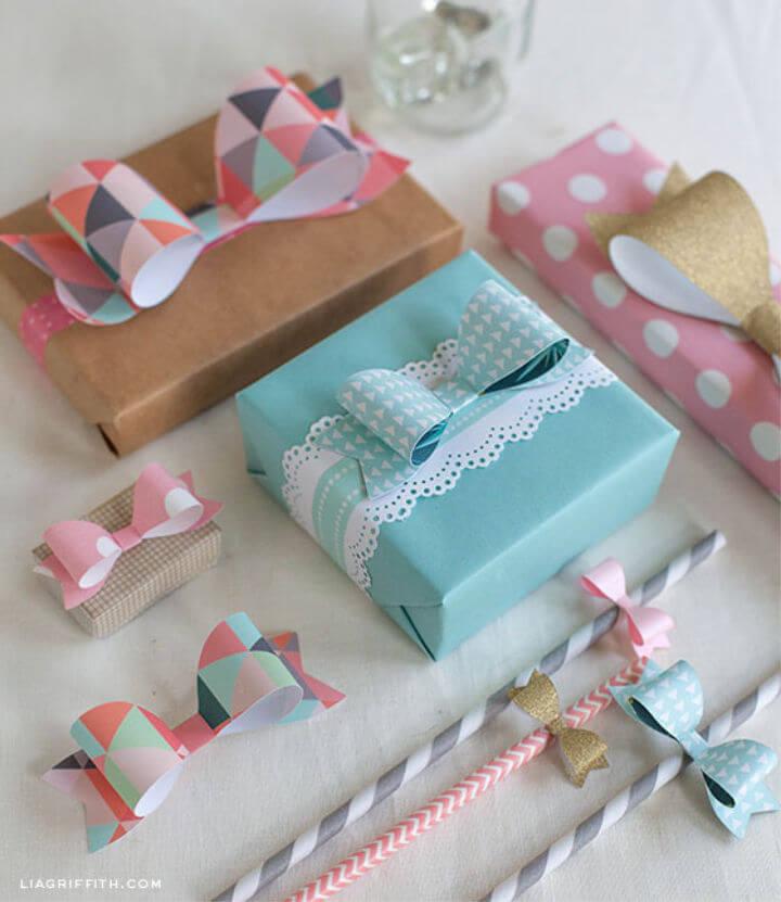 How to Create a Wrapping Paper Bow