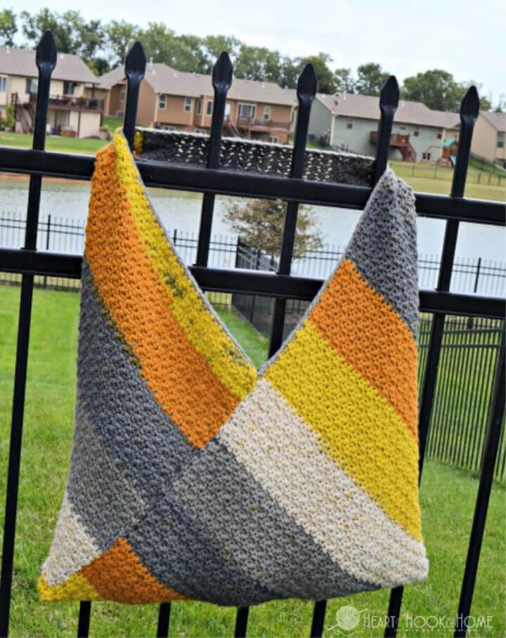  Crochet Caron Big Cake Bag Pattern