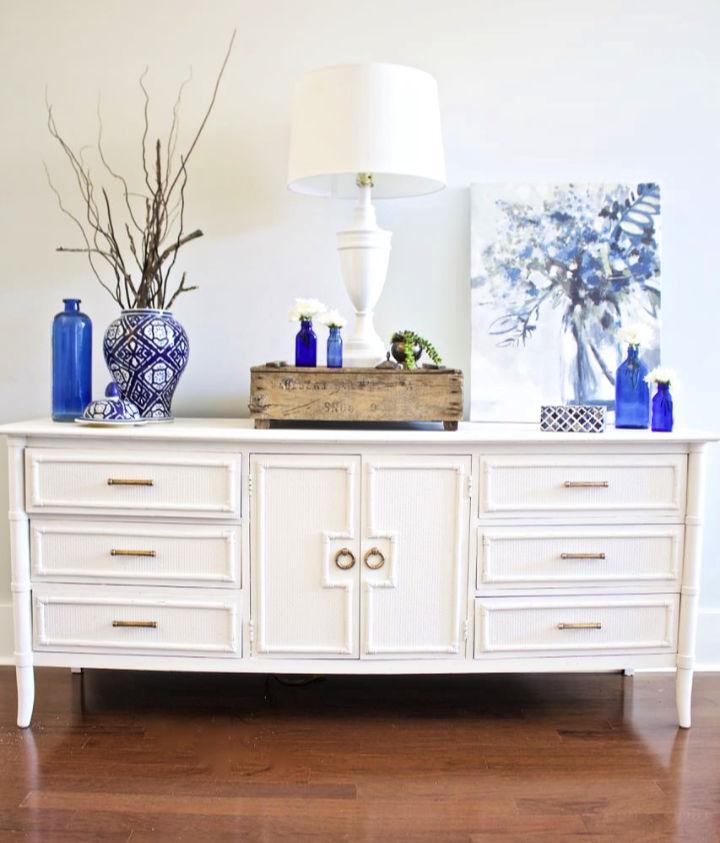 How to Chalk Paint Dresser
