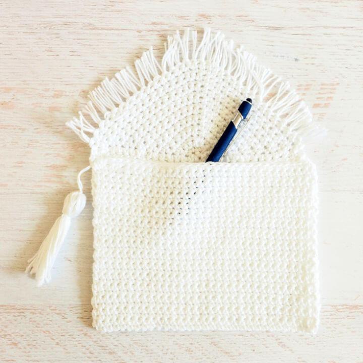 How to Crochet Fringe Clutch - Free Pattern
