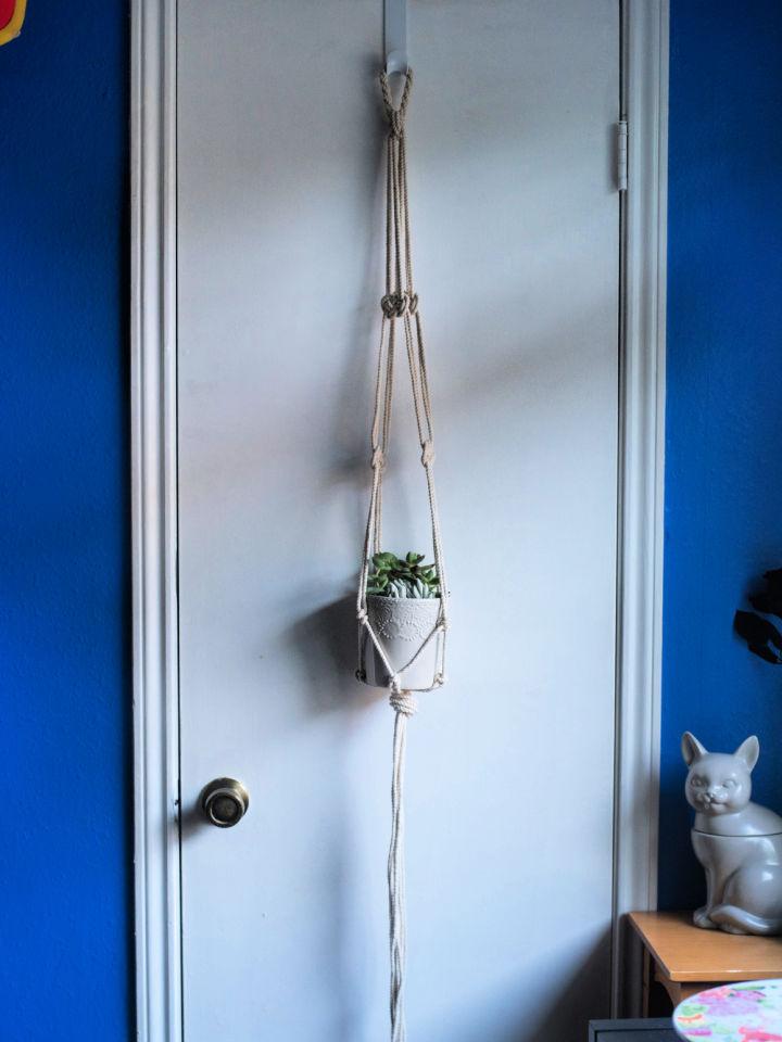 How to Make a Macrame Plant Hanger