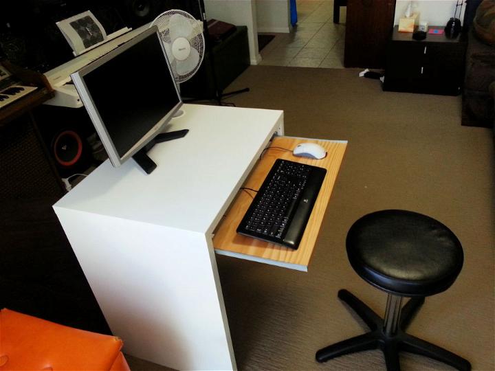 IKEA Micke Desk With Keyboard Tray