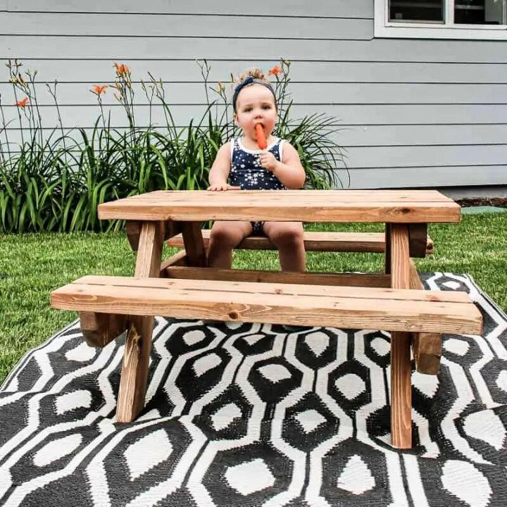 Kids Picnic Table Plans for Less Than $100