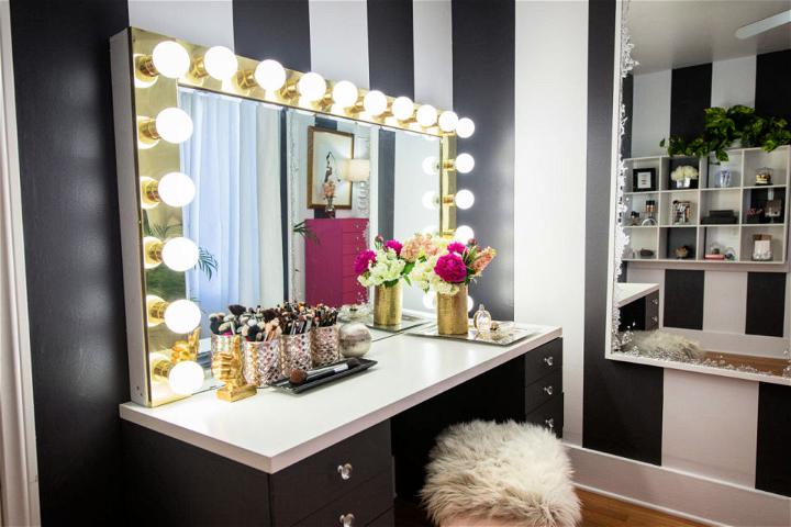Make Your Own Vanity Mirror