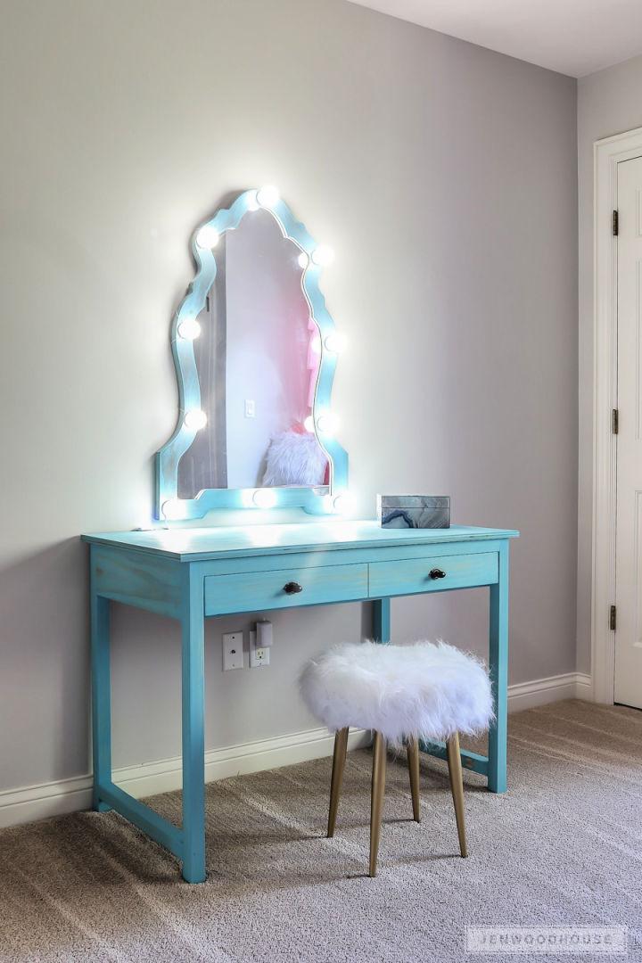 DIY Makeup Vanity Mirror with Lights