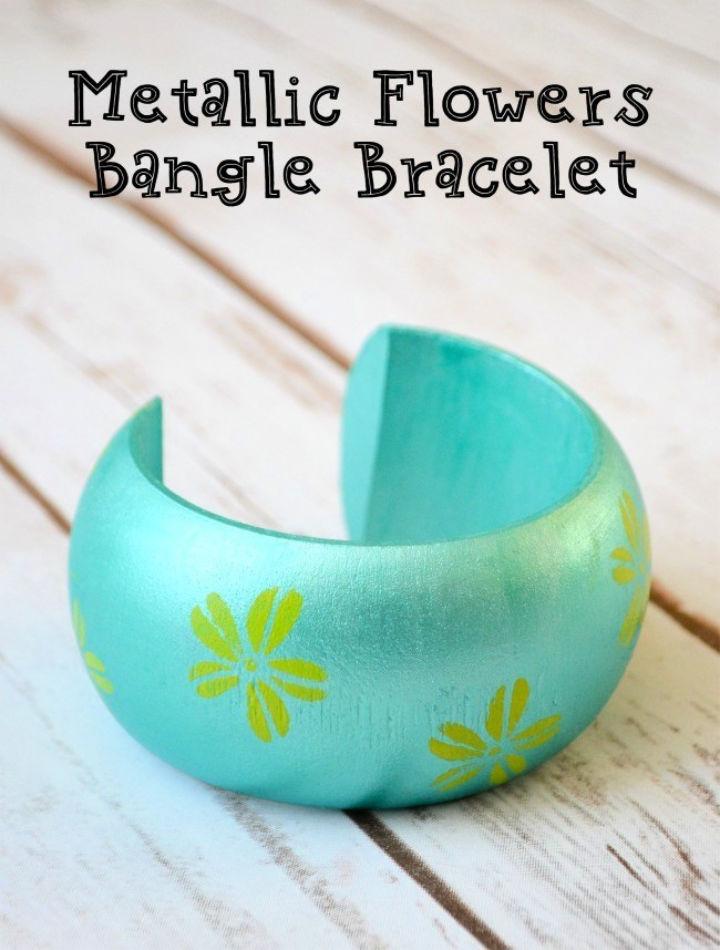 Metallic Flowers Bangle Bracelet