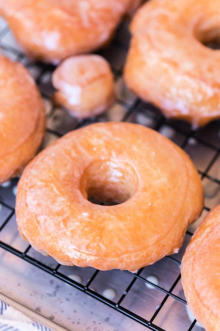 Pioneer Woman’s Glazed Donuts Recipe