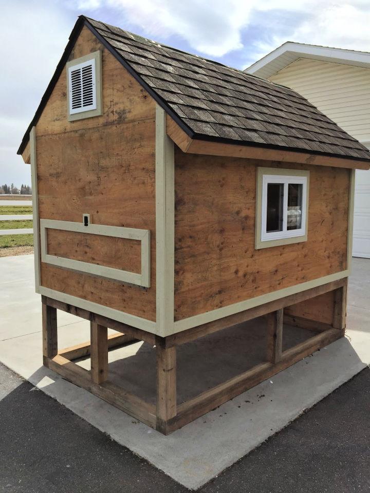 Simple Chicken Coop from Pallets