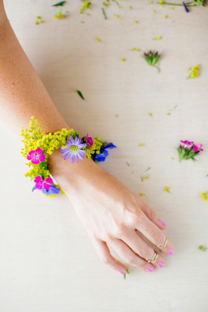Summer Statement Bracelet Using Fresh Flowers