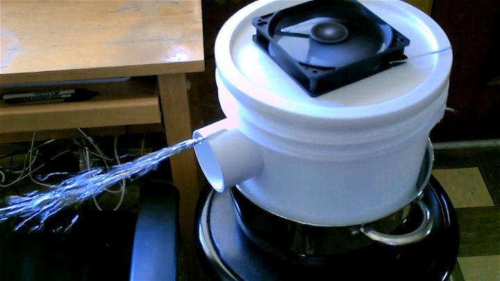 DIY 2 Gallon Bucket Air Conditioner 