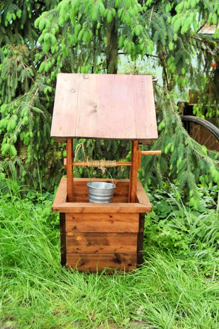 Simple DIY Wooden Wishing Well 