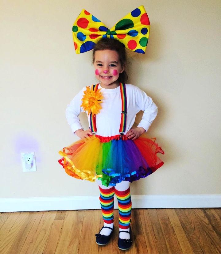 20 Homemade DIY Clown Costume Ideas • Its Overflowing