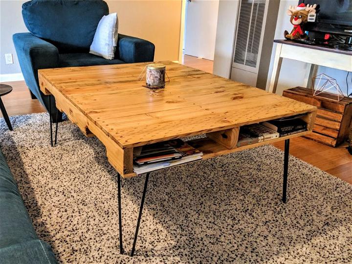 DIY 1 Hour Pallet Coffee Table