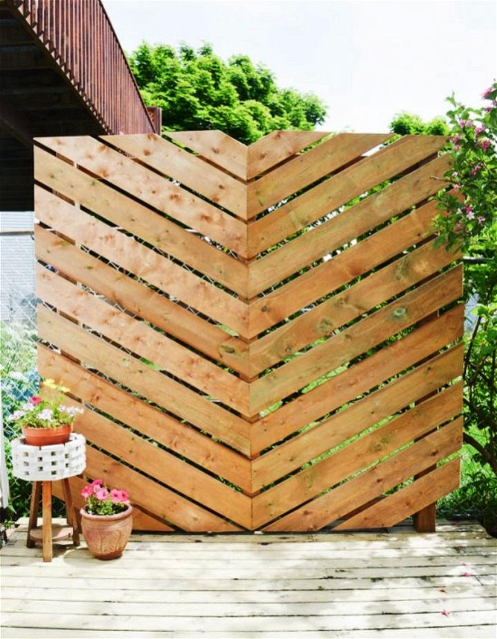 DIY Chevron Outdoor Privacy Wall