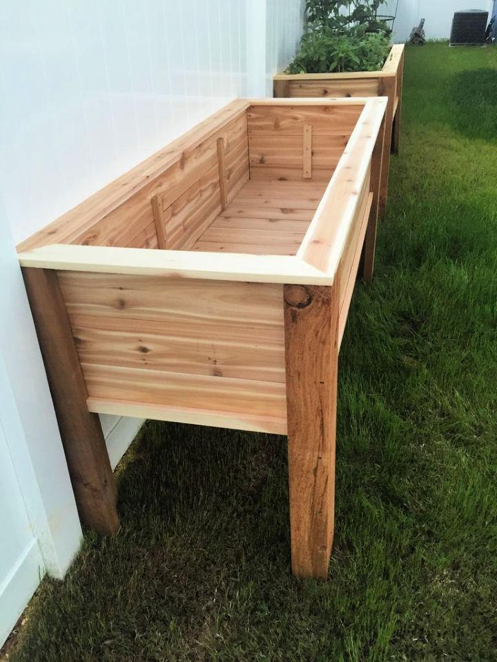 Free Wooden Elevated Planter Raised Bed Plan 