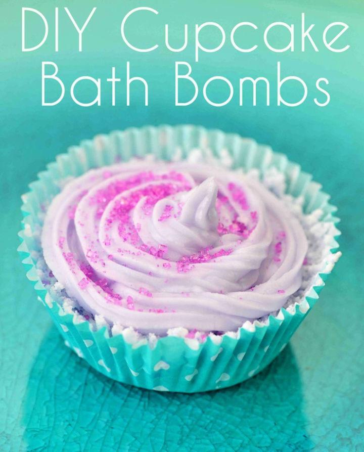 DIY Fizzy Cupcake Bath Bombs 