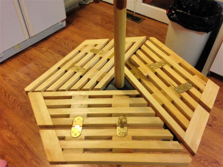 Easy DIY Folding Umbrella Table