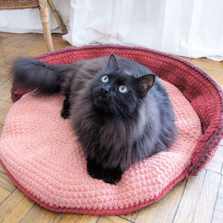 Free Crochet Pattern for Cat Bed