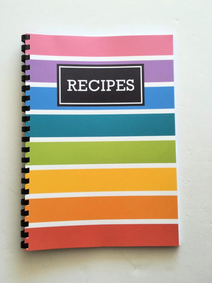 How to Make a Cookbook (15 Easy DIY Recipe Book Ideas)