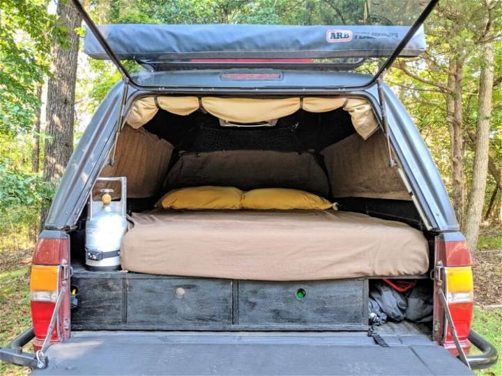 Make Roll Up Camper Shell Curtains