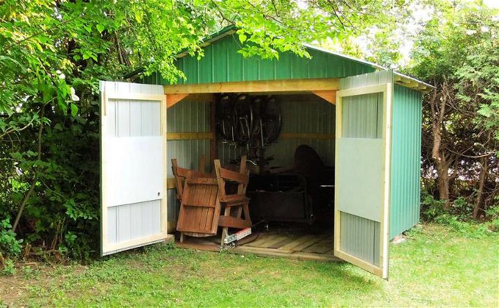 Making a Barn Door for The Shed