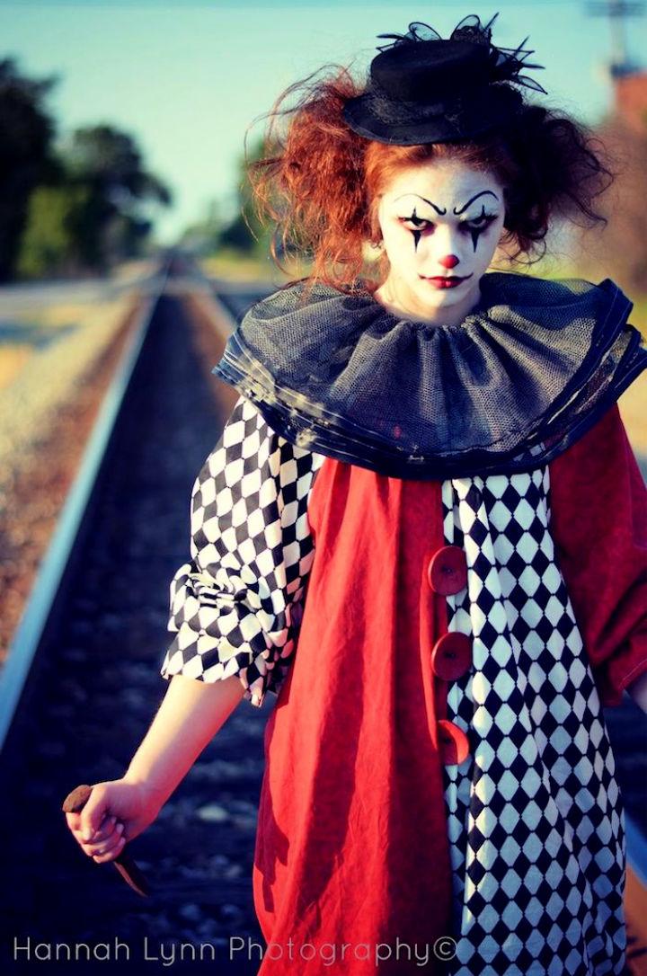 20 Unique DIY Clown Costume Ideas • Its Overflowing