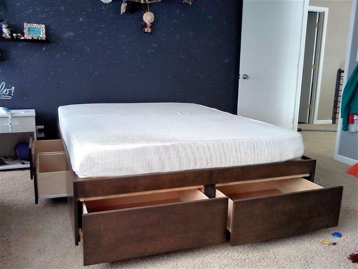 DIY Platform Bed With Drawers