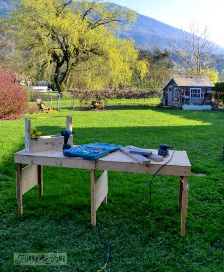 Build a Portable Folding Table