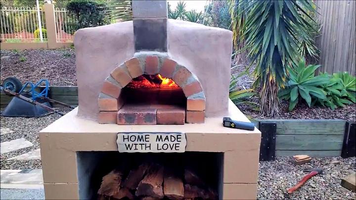 Simple DIY Mortarless Pizza Oven