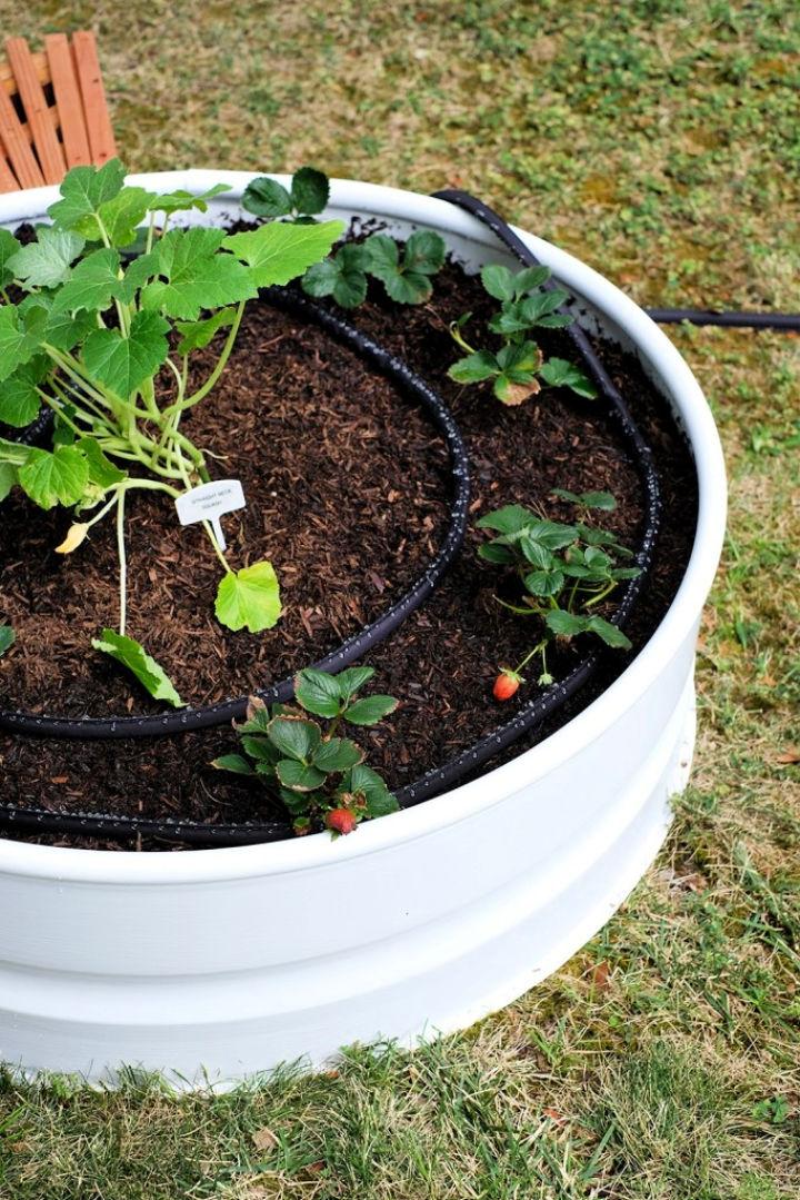 DIY Round Raised Garden Bed