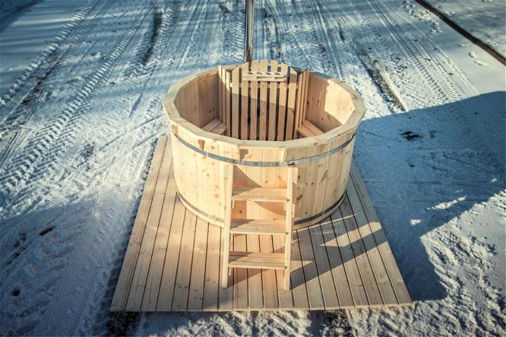 How to Make a Wooden Hot Tub