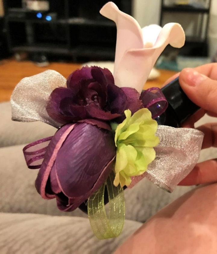DIY Corsage With Fake Flowers