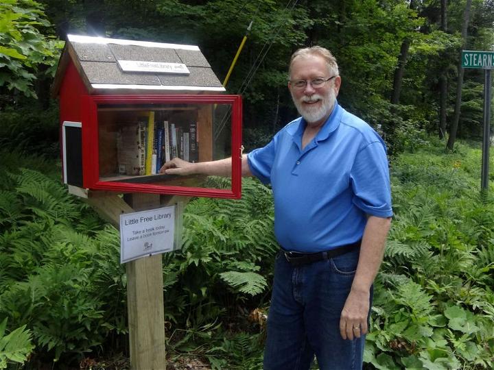 DIY Little Free Library