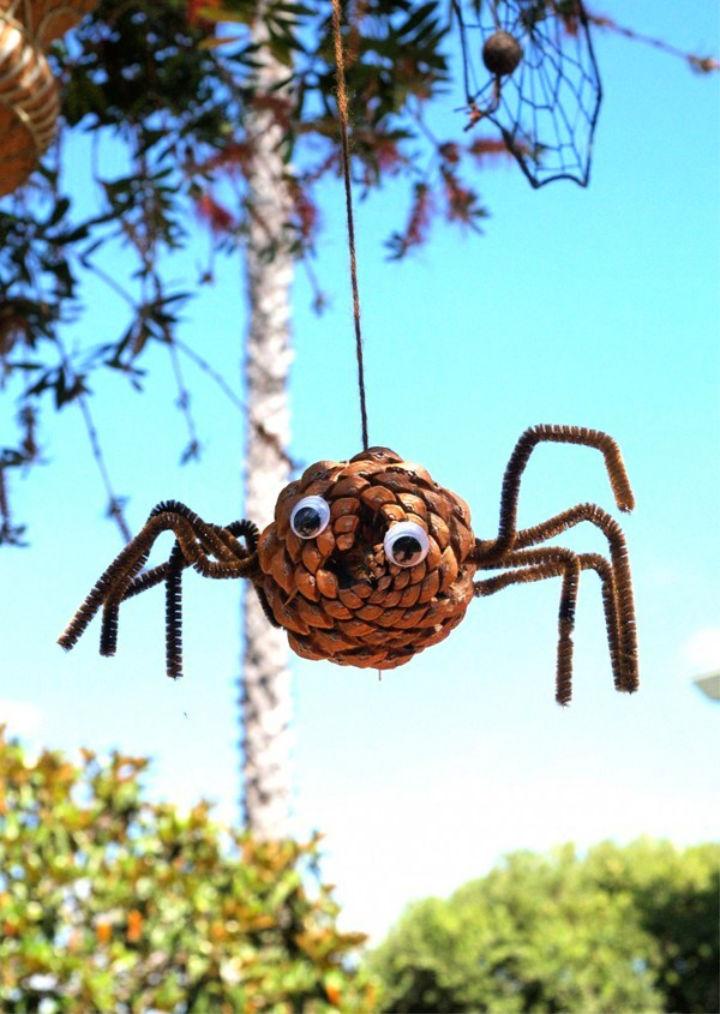 Make a Pine Cone Spider