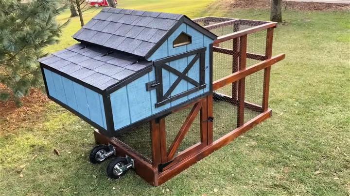 Easy DIY Portable Chicken Coop