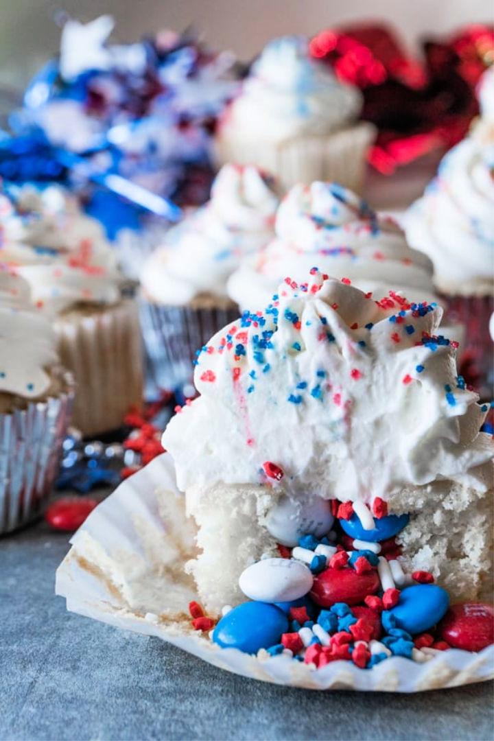 Fun and Easy Red White and Blue Cupcakes