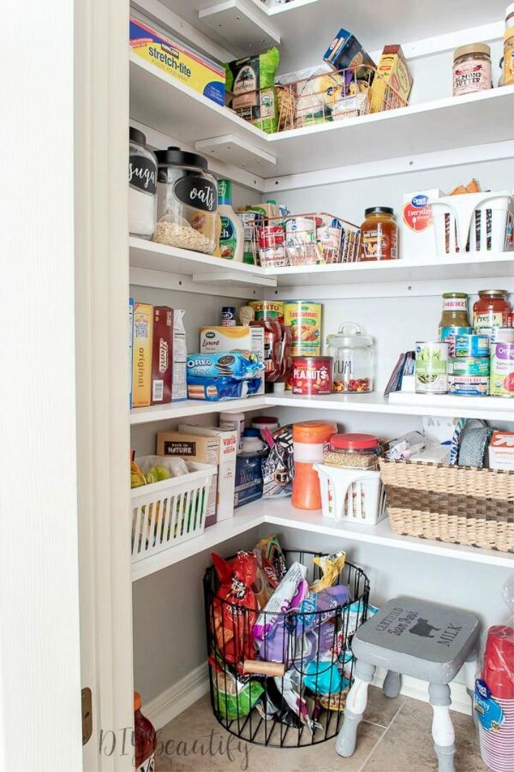 Making Organized Pantry Shelves
